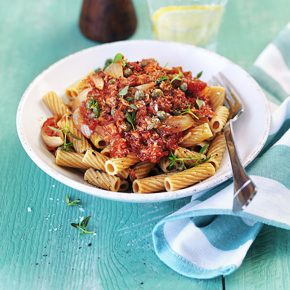 Tonfiskpasta med tomatsås