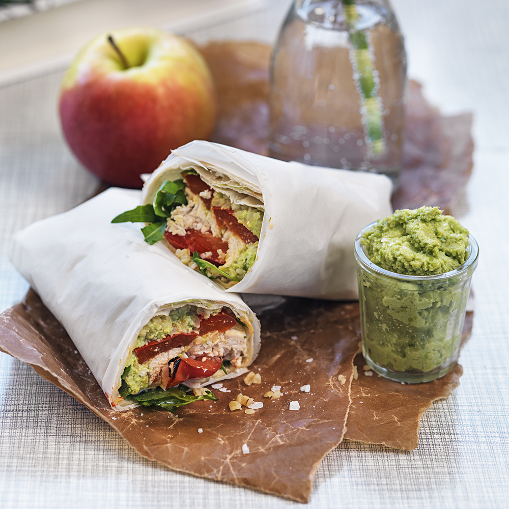 Kycklingwrap med grön hummus