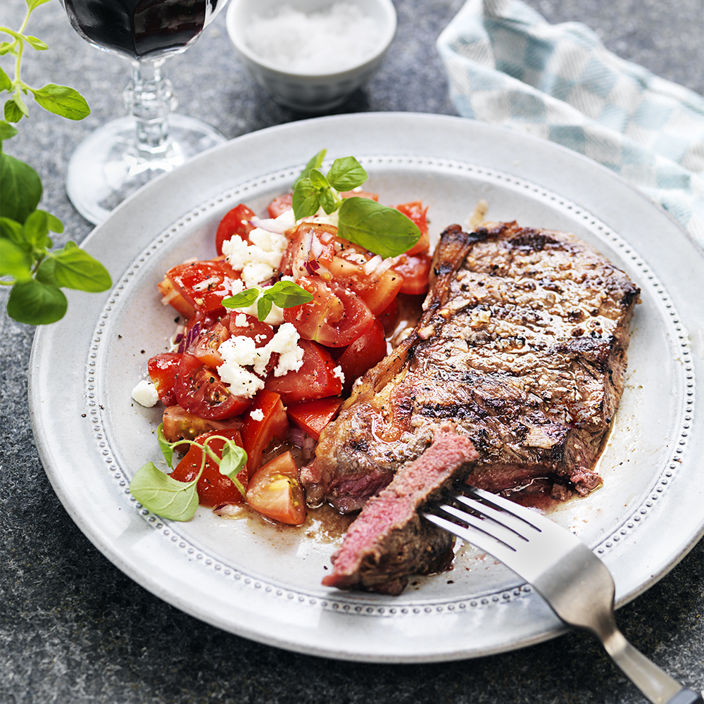 Biff med grekisk tomatsallad