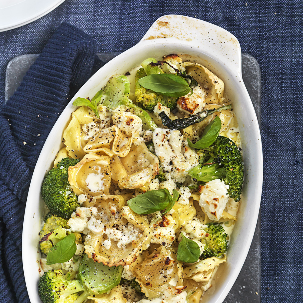 Tortellinigratäng med fetaost