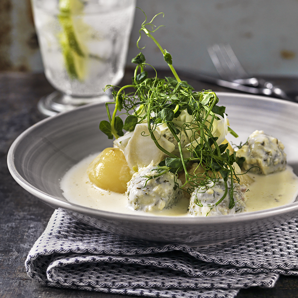 Fiskbullar i citrongräddsås