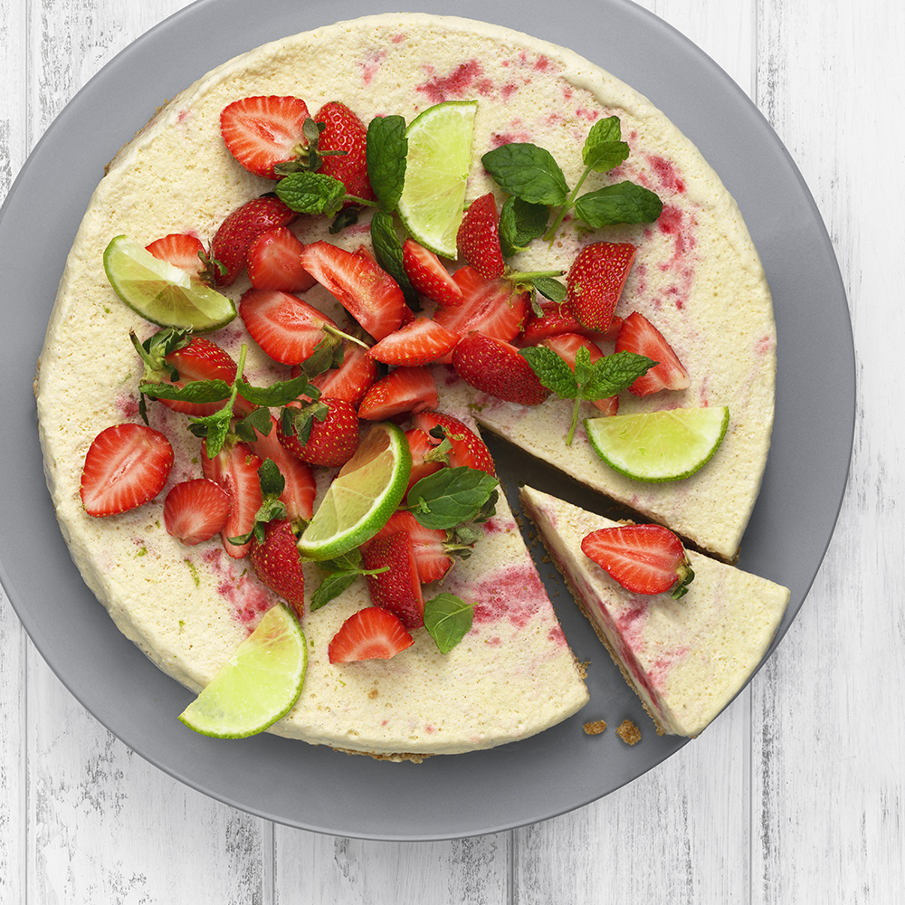 Frozen cheesecake med jordgubbar och lime