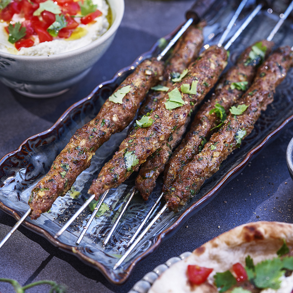 Lammkebabspett med fetaostdipp