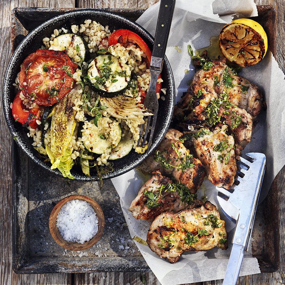 Kycklinglårfilé med bulgur och grillade grönsaker