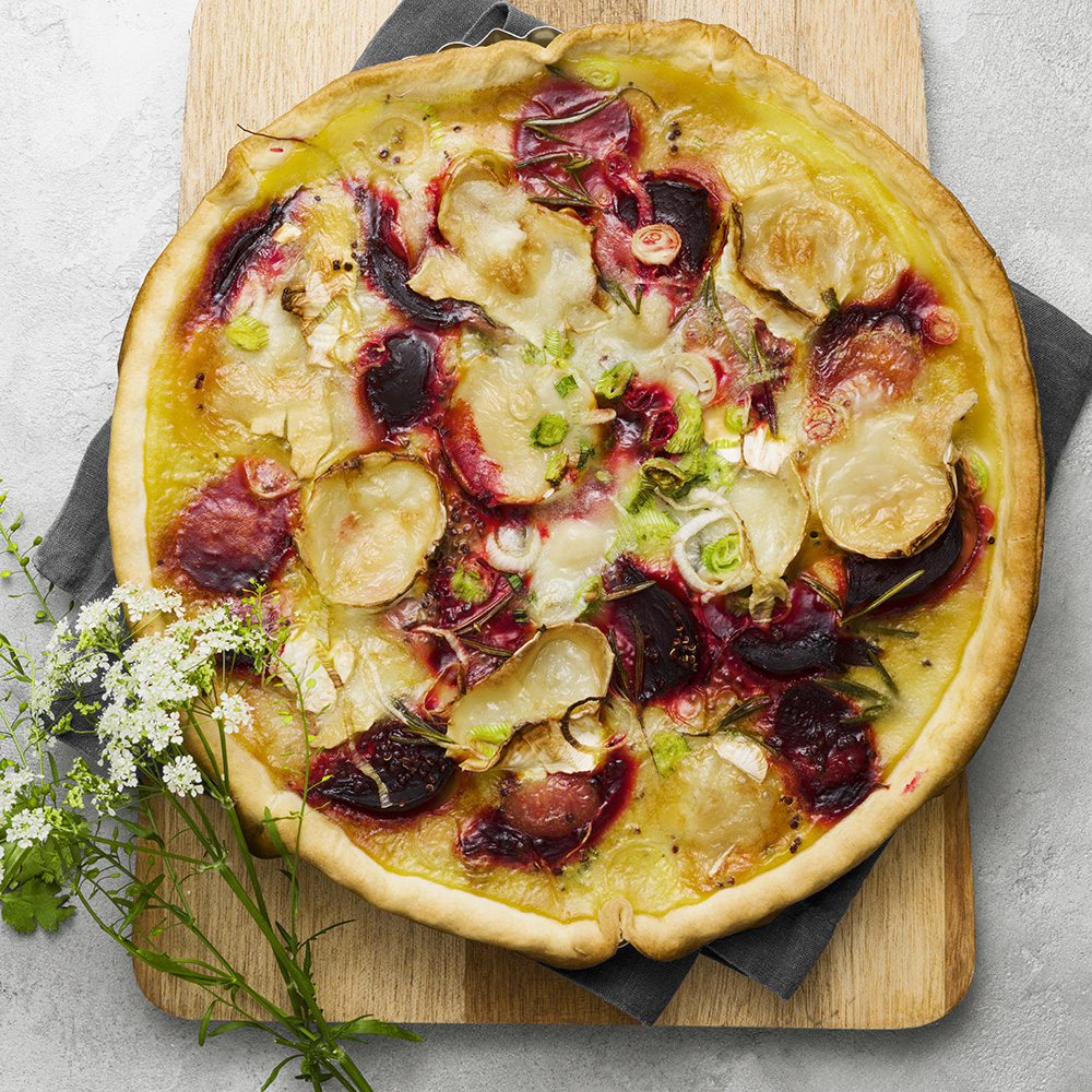 Rödbetspaj med quinoa och chèvre