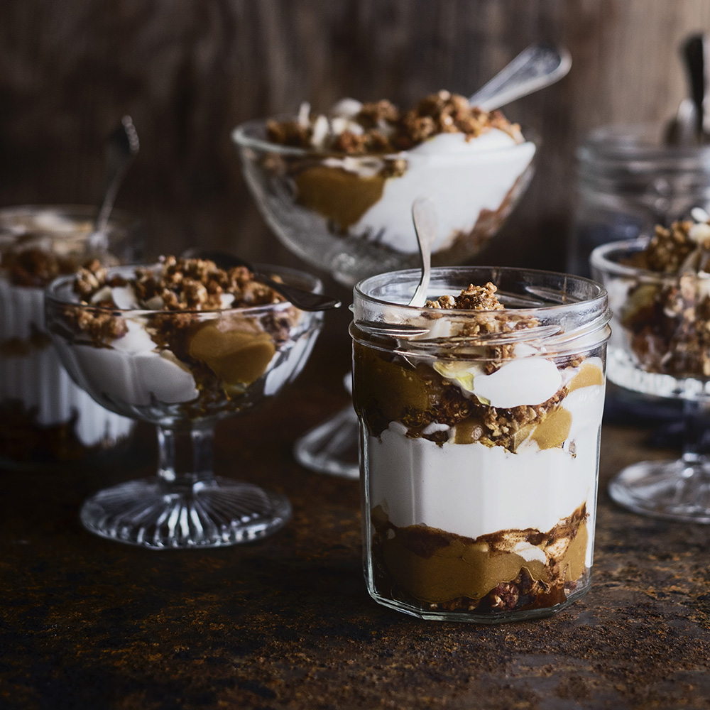Äppeldessert i glas