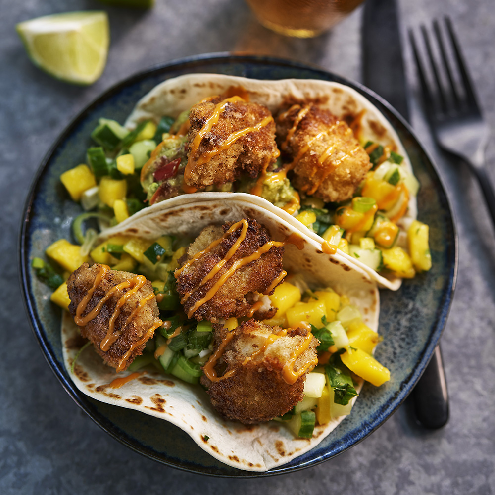 Fishtaco på lutfisk med guacamole och mangosalsa