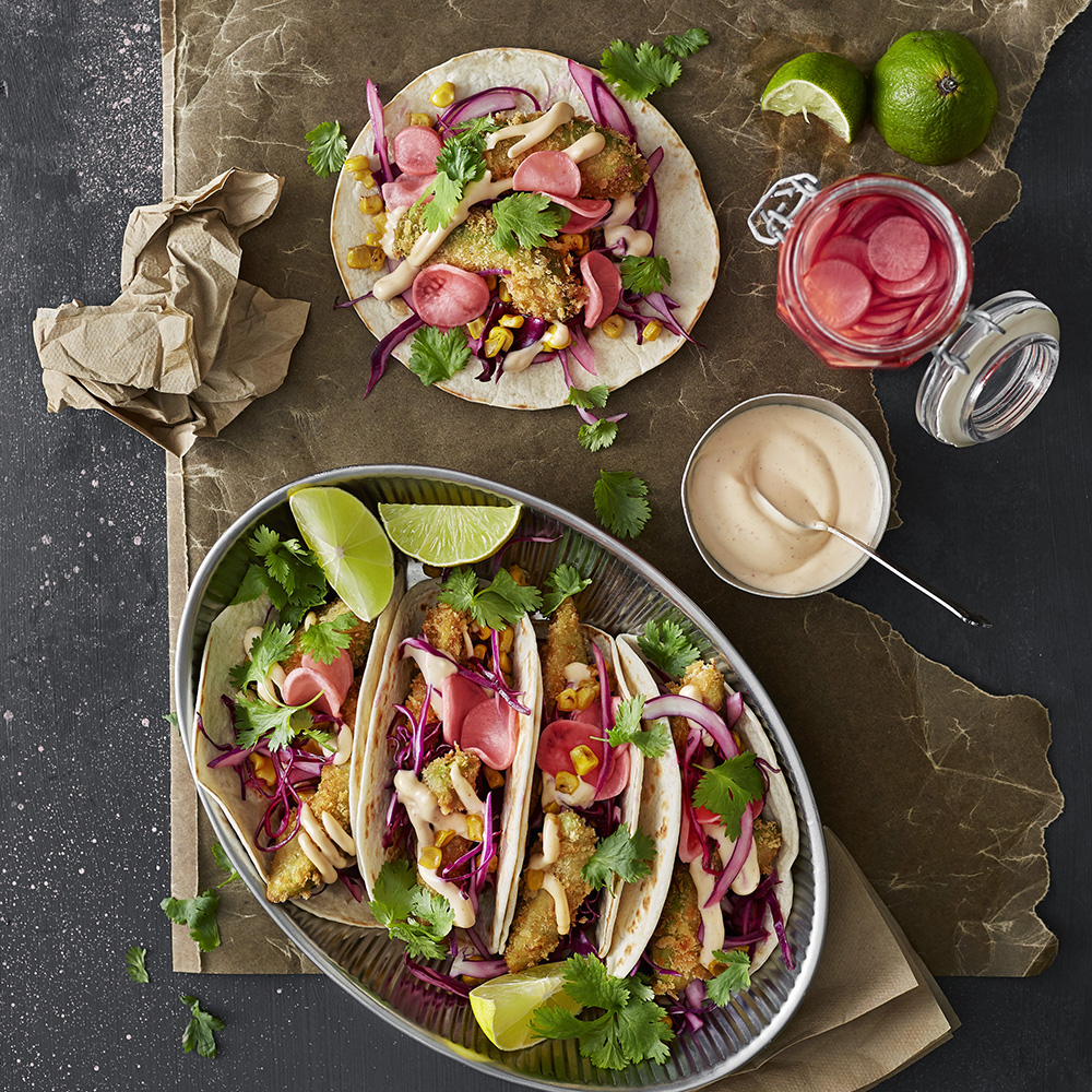 Pankofriterad avokado i tortillabröd