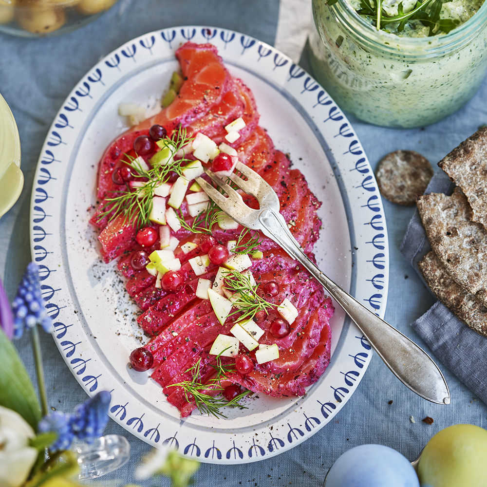 Gravad lax med tranbär