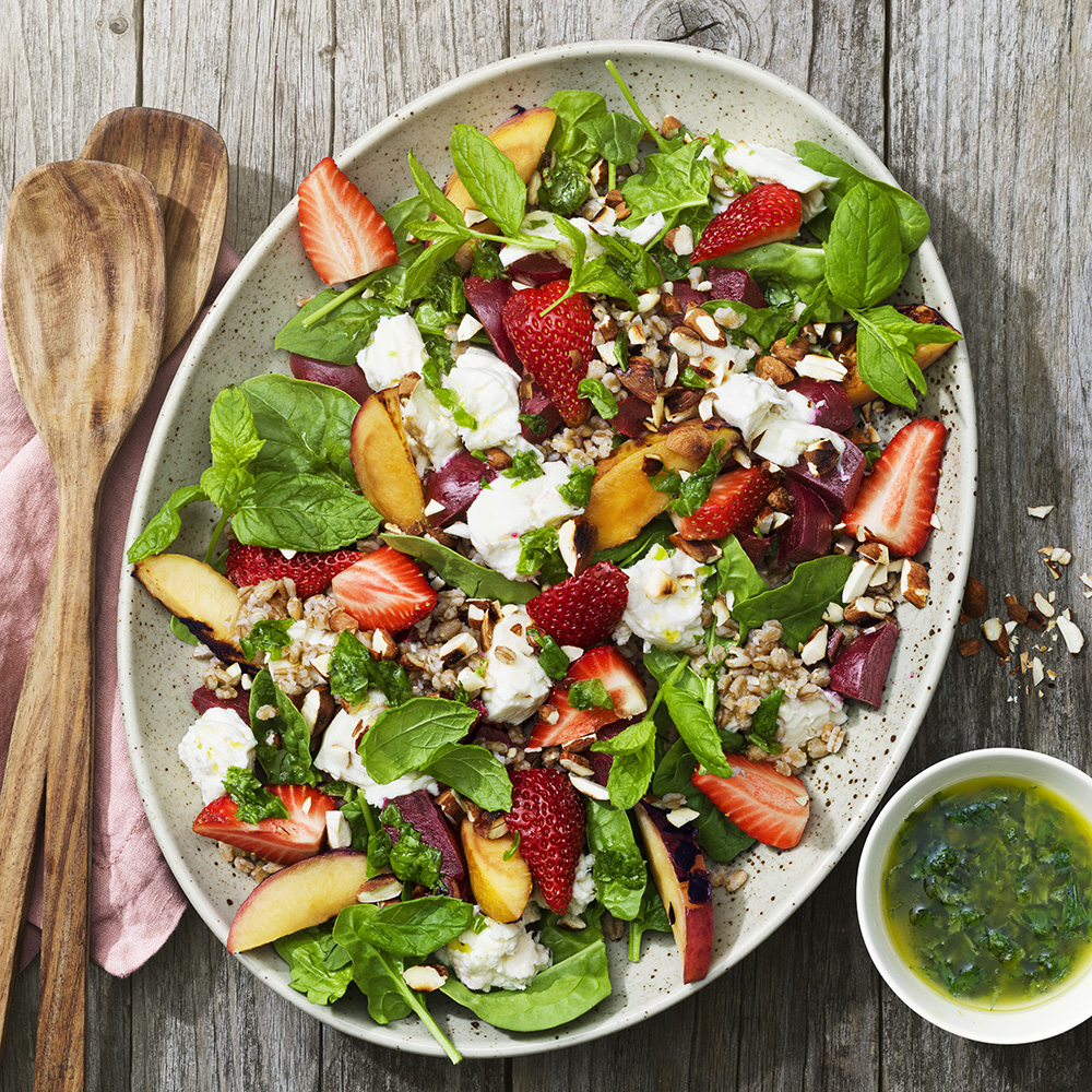 Matvetesallad med nektarin och mozzarella