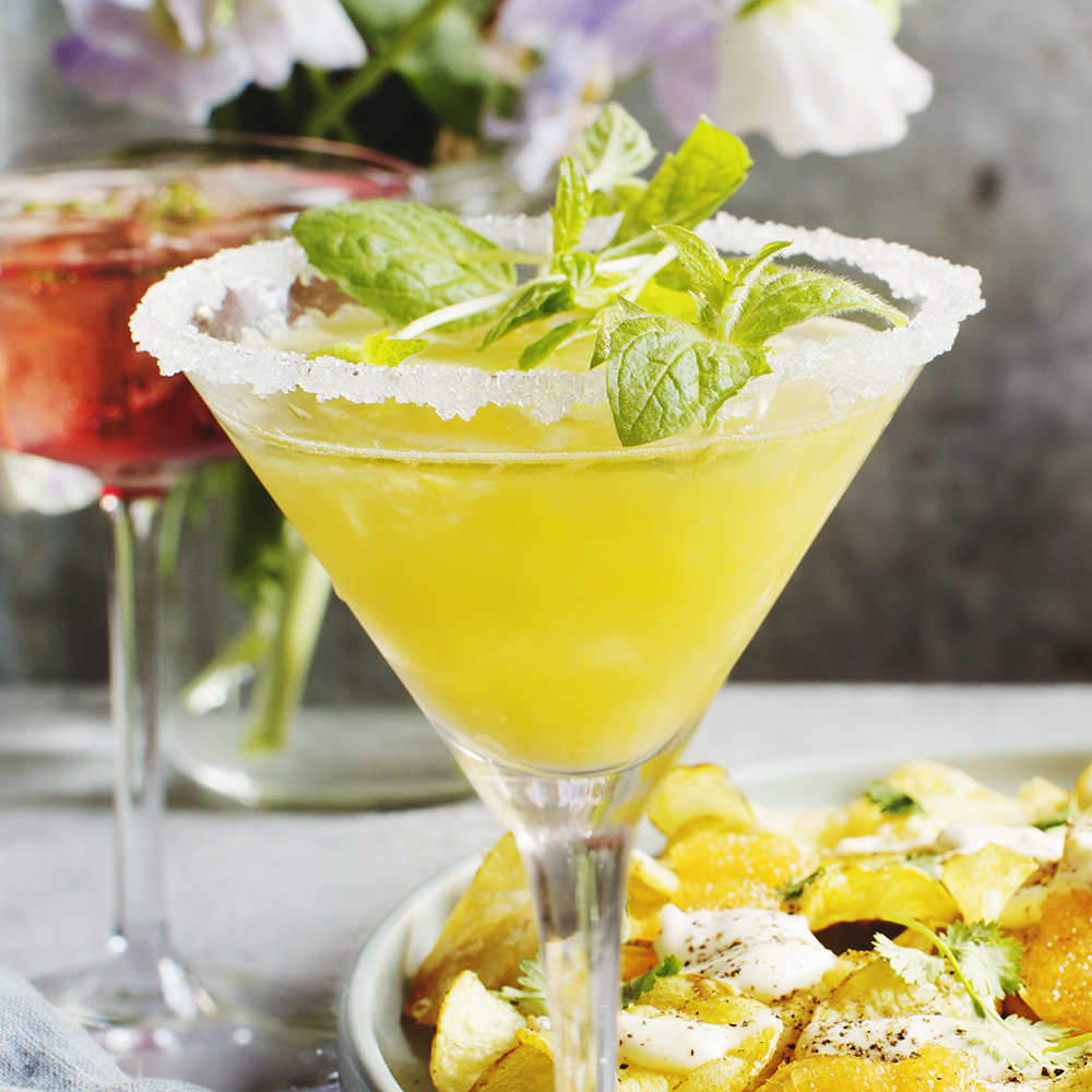 Ginger mango martini moctail