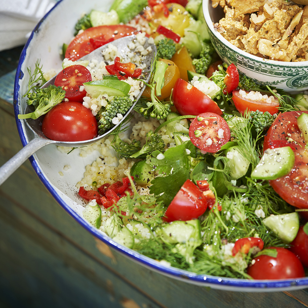 Årets tomatskörd i sallad