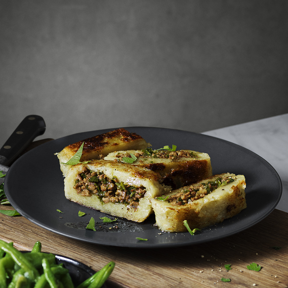Kroppkakor fyllda med köttfärs, vitlök och persilja