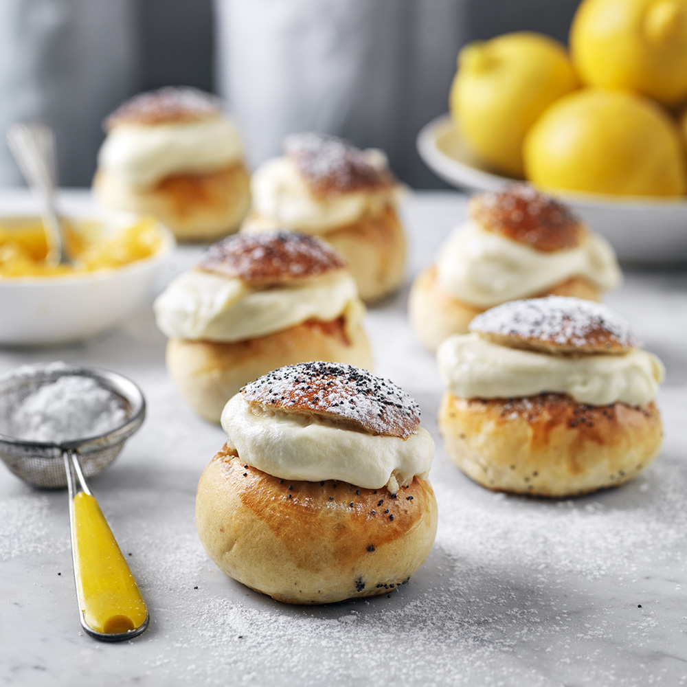 Semla med lemon curd