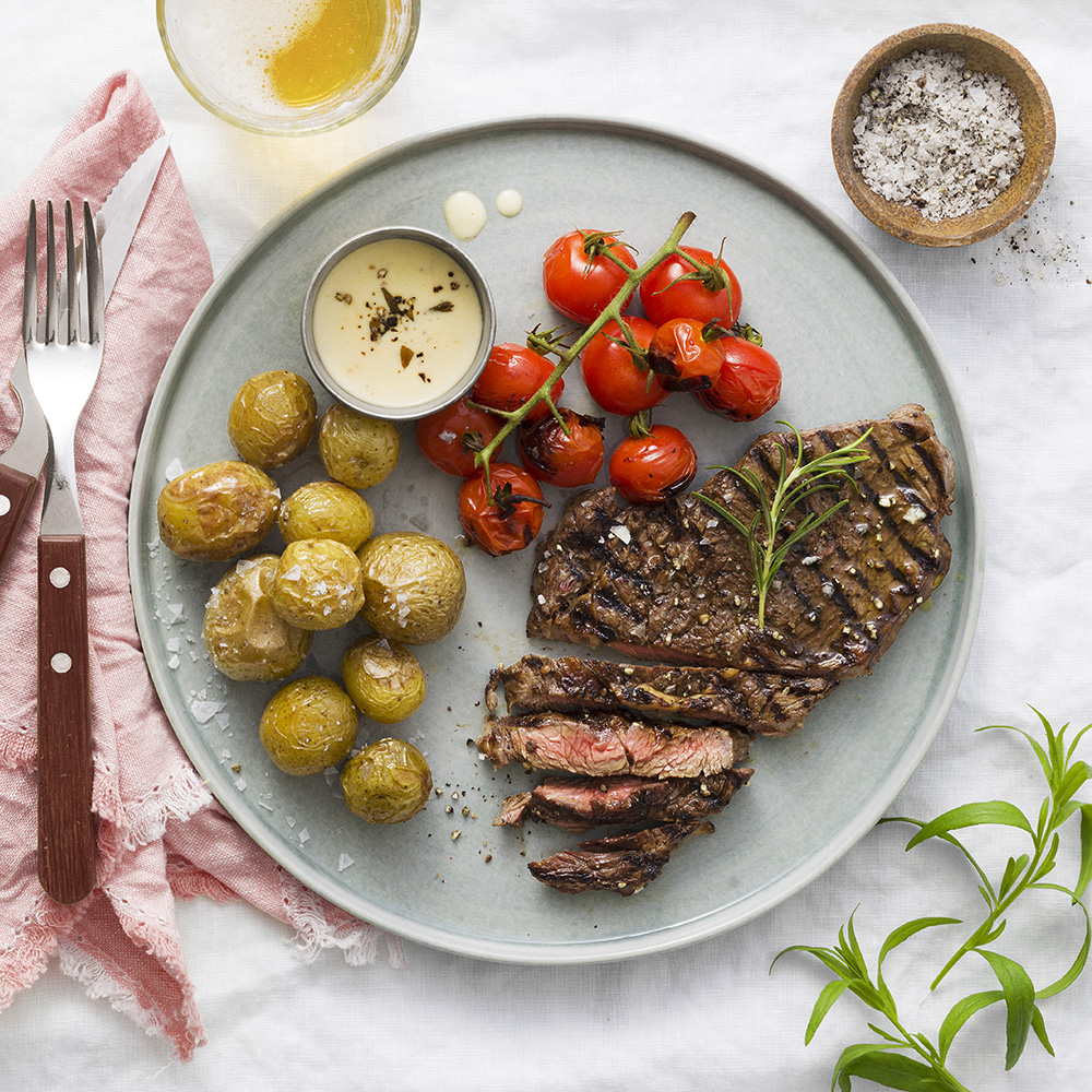 Grillad entrecôte med dragonsås
