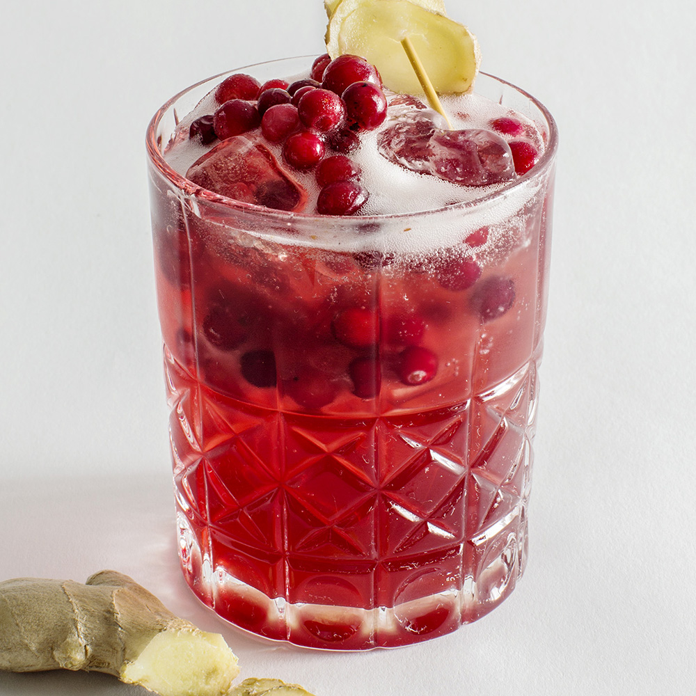 Lingon- och ingefärscocktail