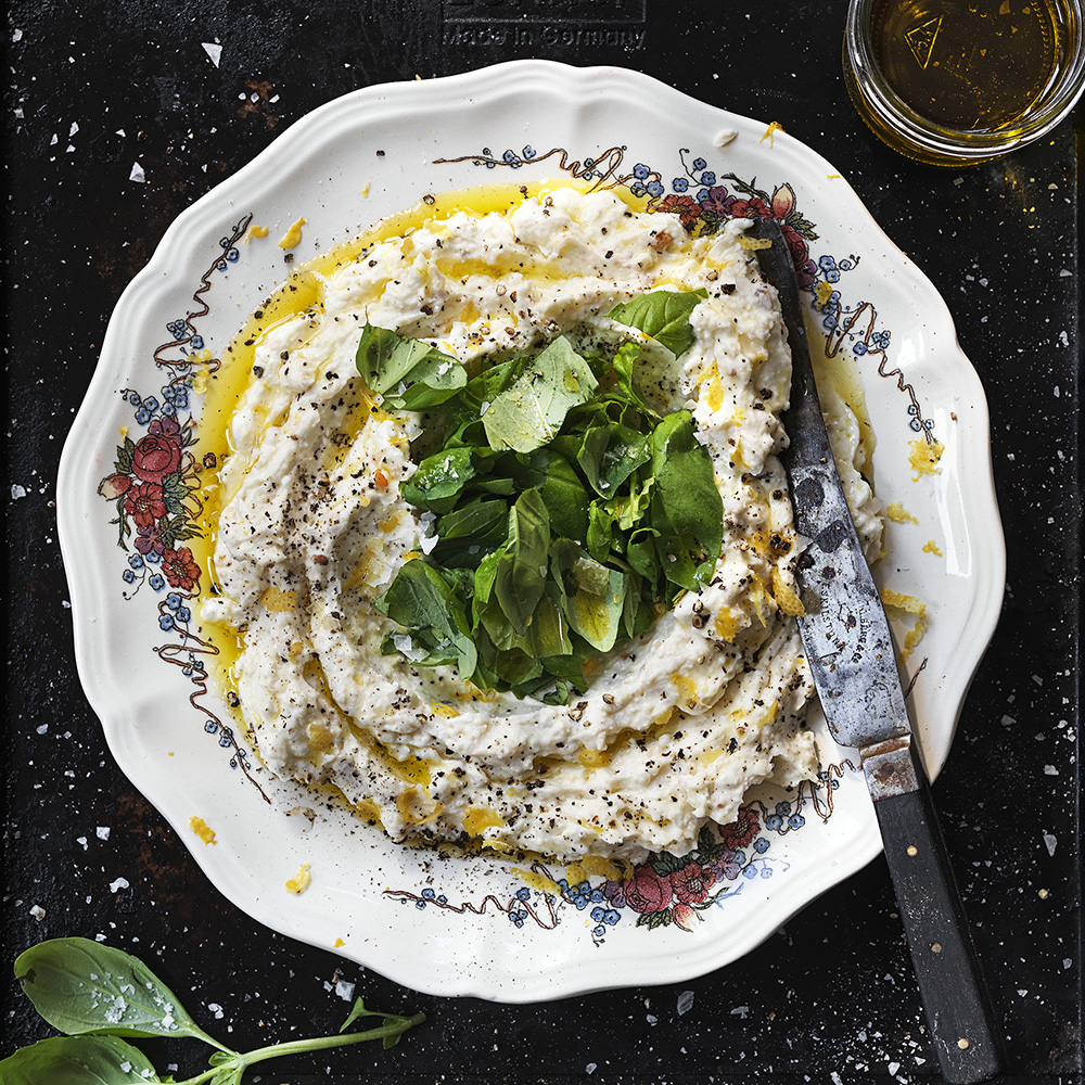 White pesto