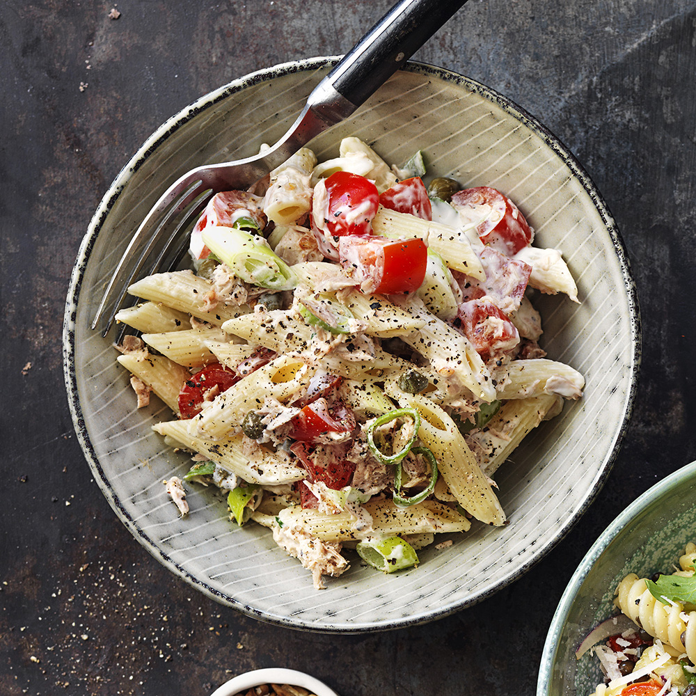 Pastasallad med tonfisk och kapris