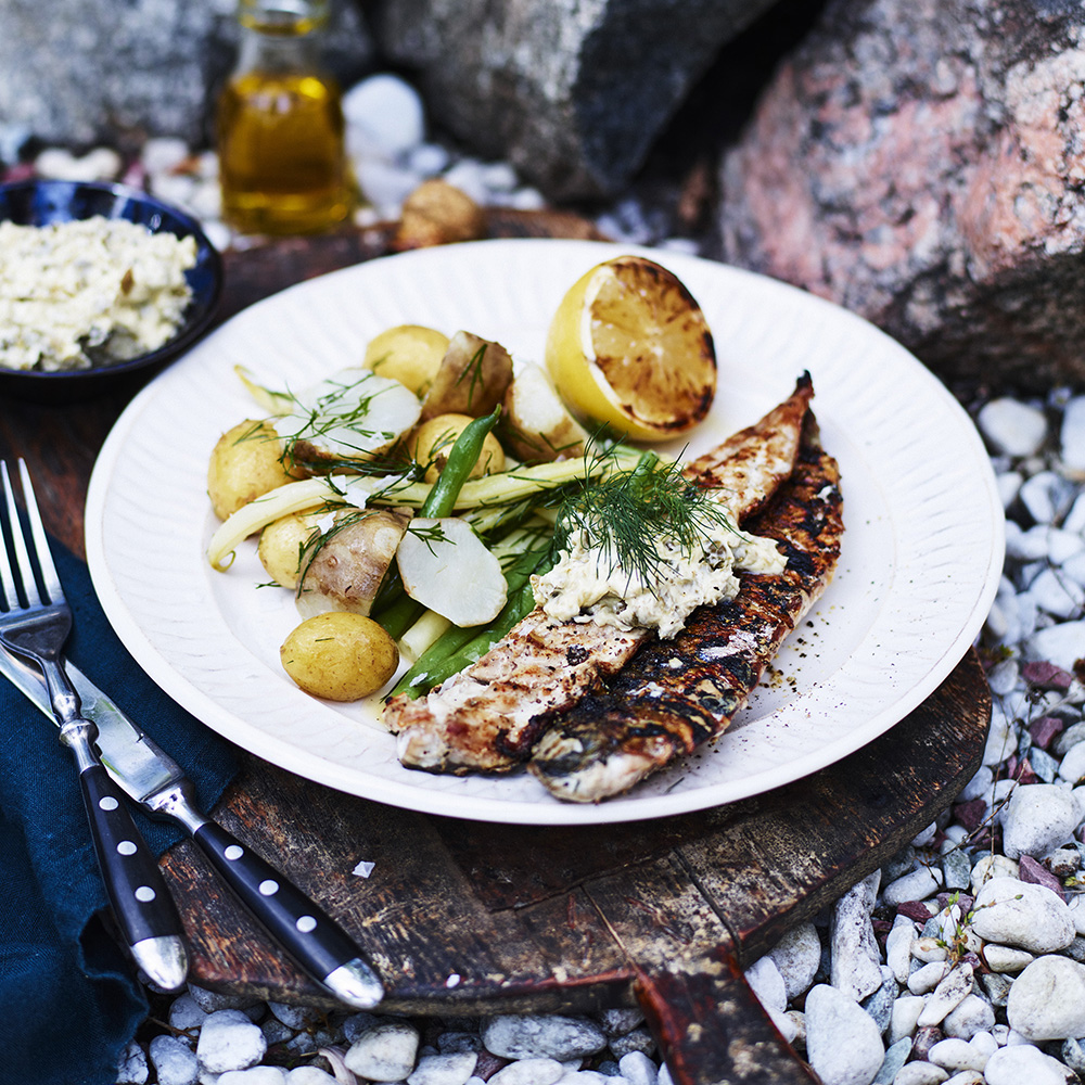 Grillad makrill med potatissallad