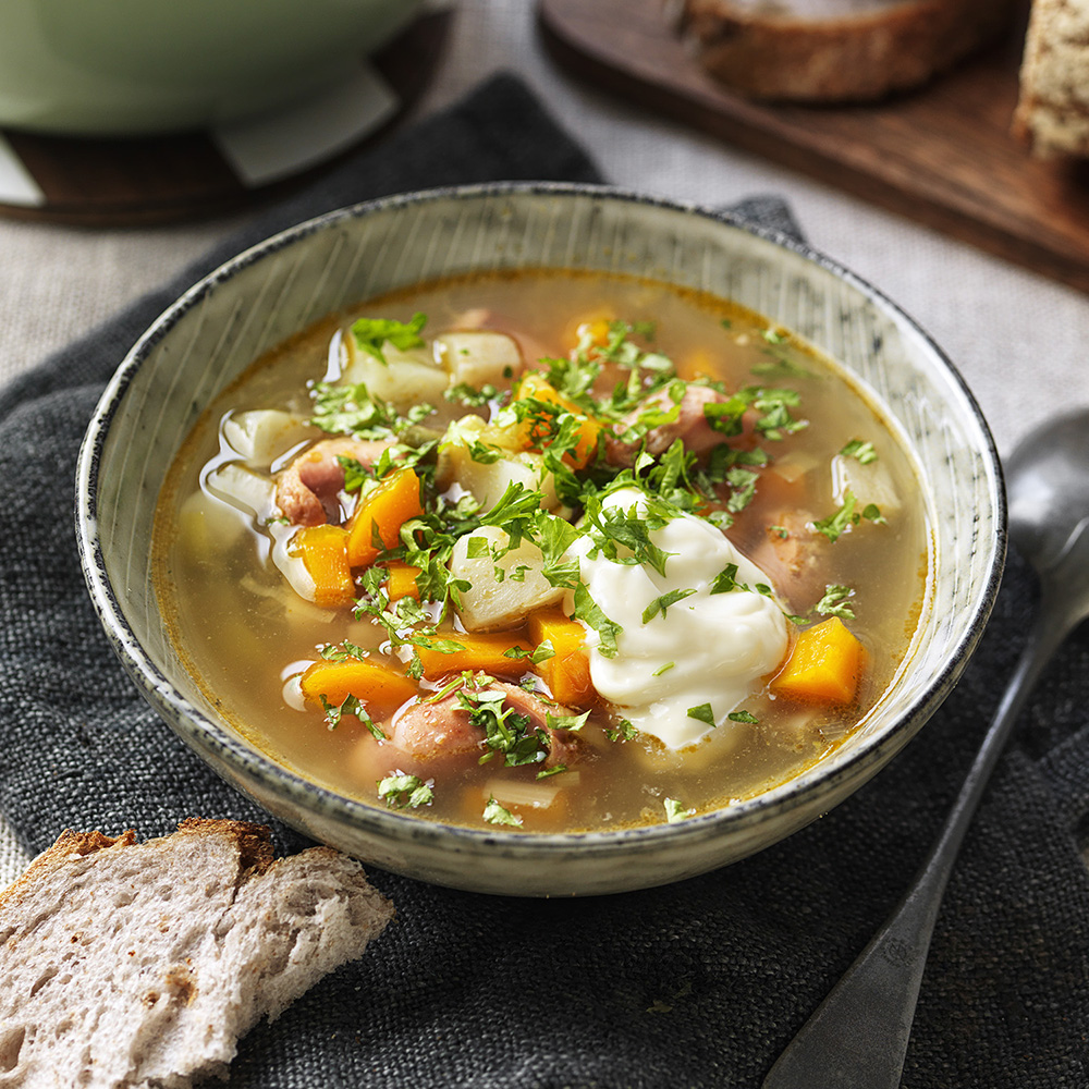 Korvsoppa med potatis och jordärtskocka