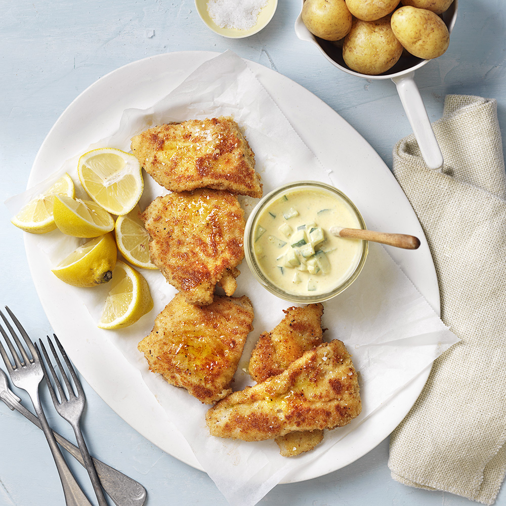 Fiskpanetter med gurksås