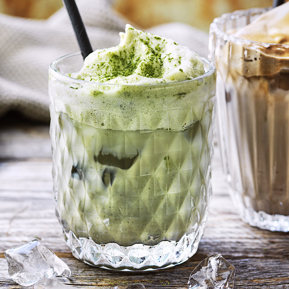 Dalgona matcha - chailatte