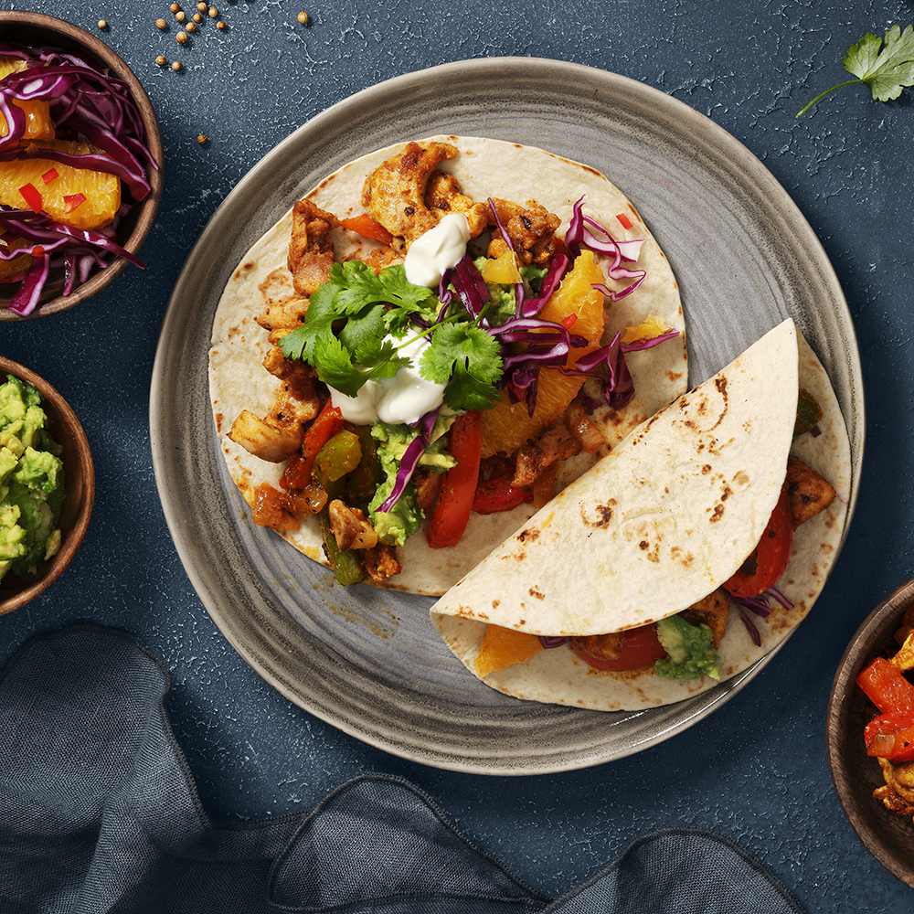 Fajitas med apelsin-och rödkålssallad