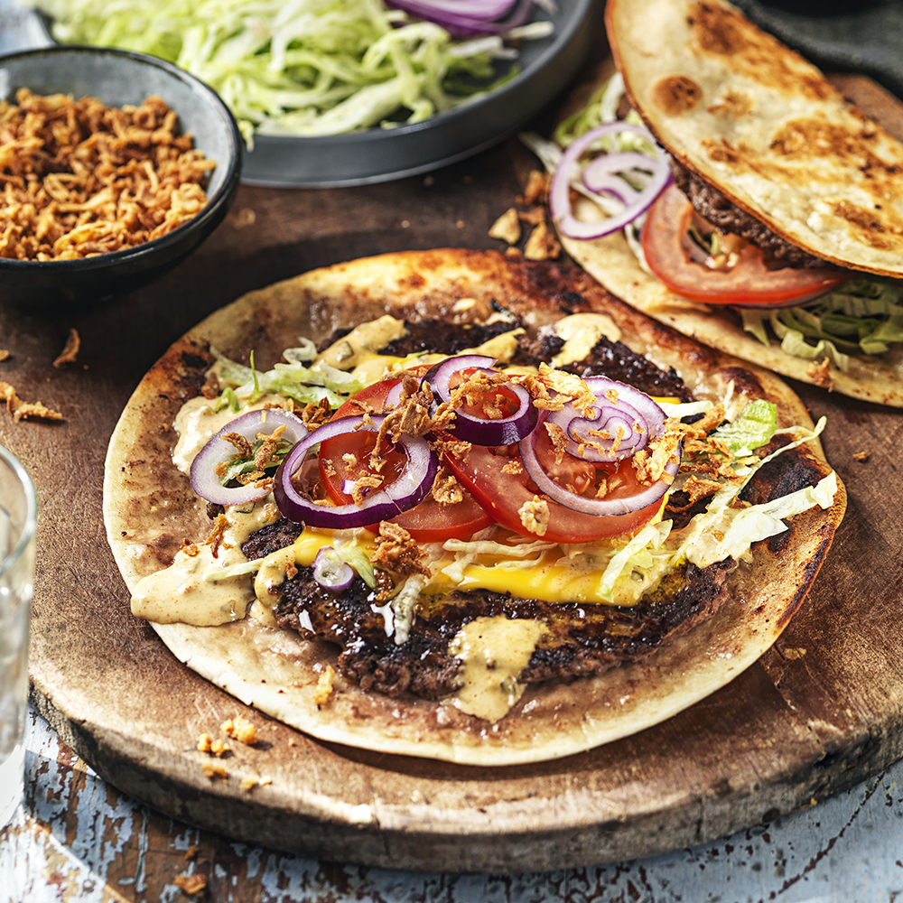 Tortilla smashed burger