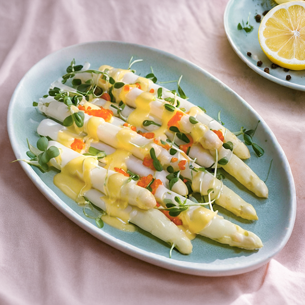 Sparris med hollandaise och citronstekt panko