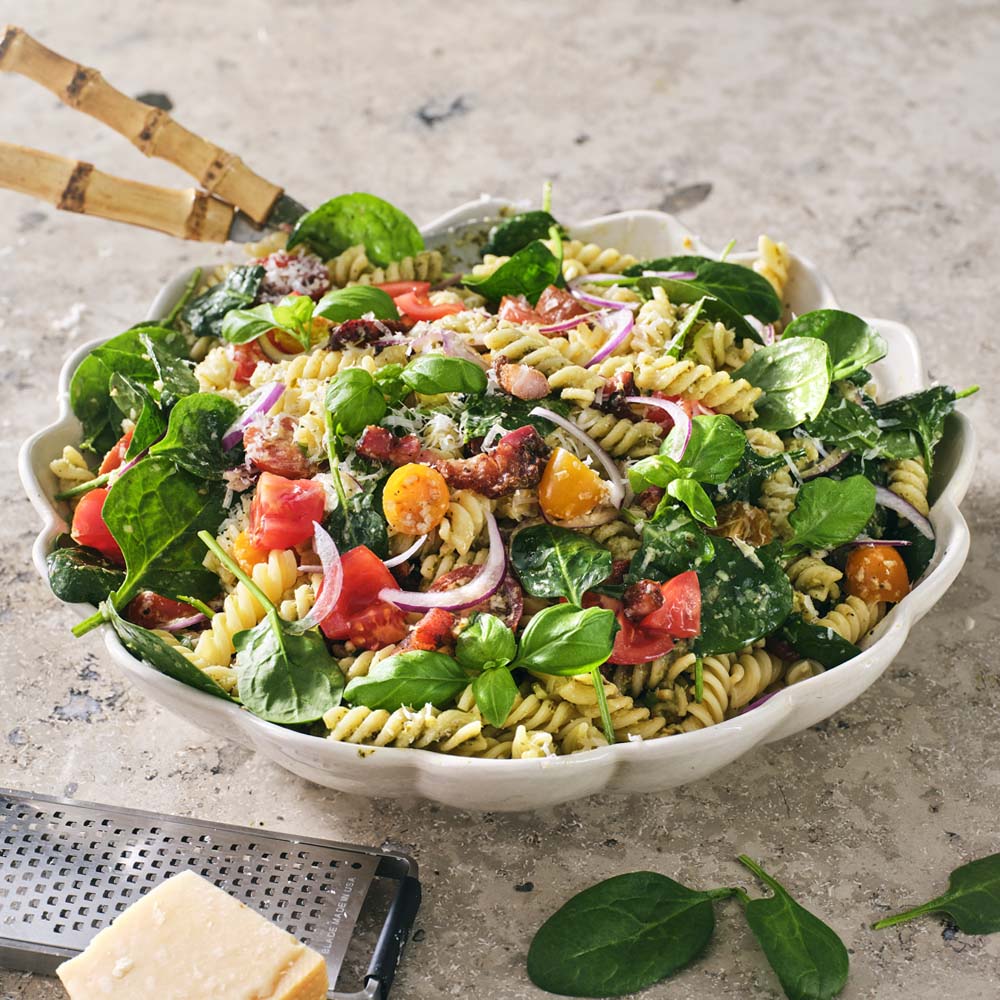 Pastasallad med pesto och pancetta