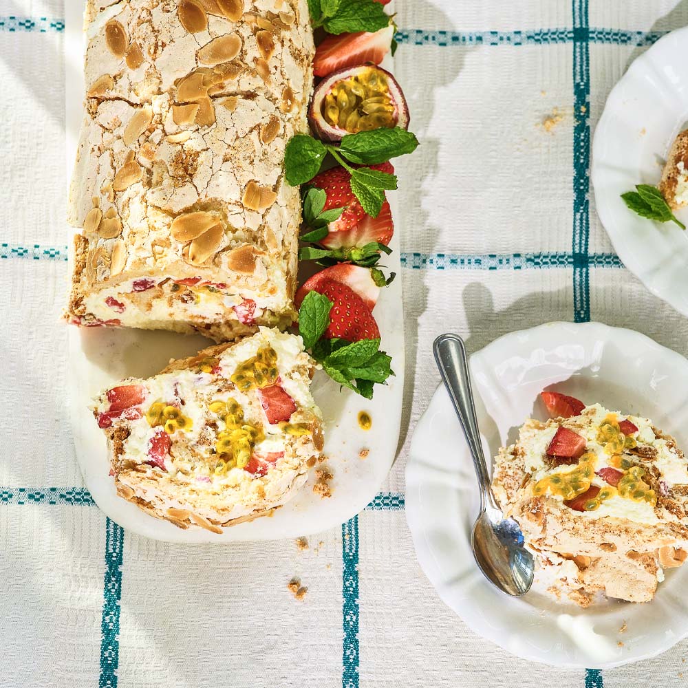 Budapestrulle med jordgubbar och passionsfrukt