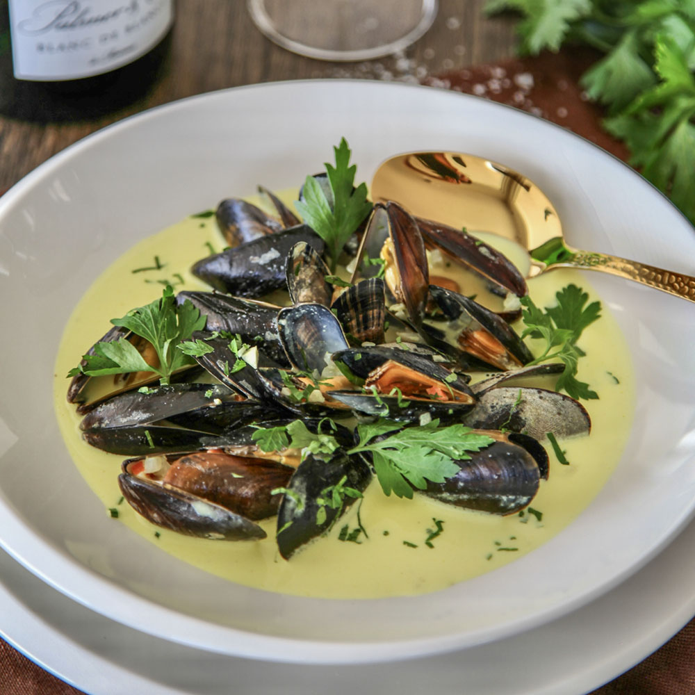 Krämig moules marinières med saffran