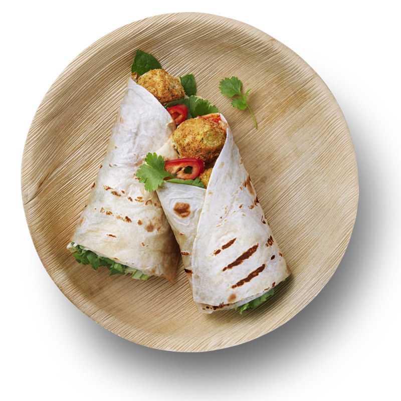 Falafelwrap med hummus och het paprikasås Recept Coop