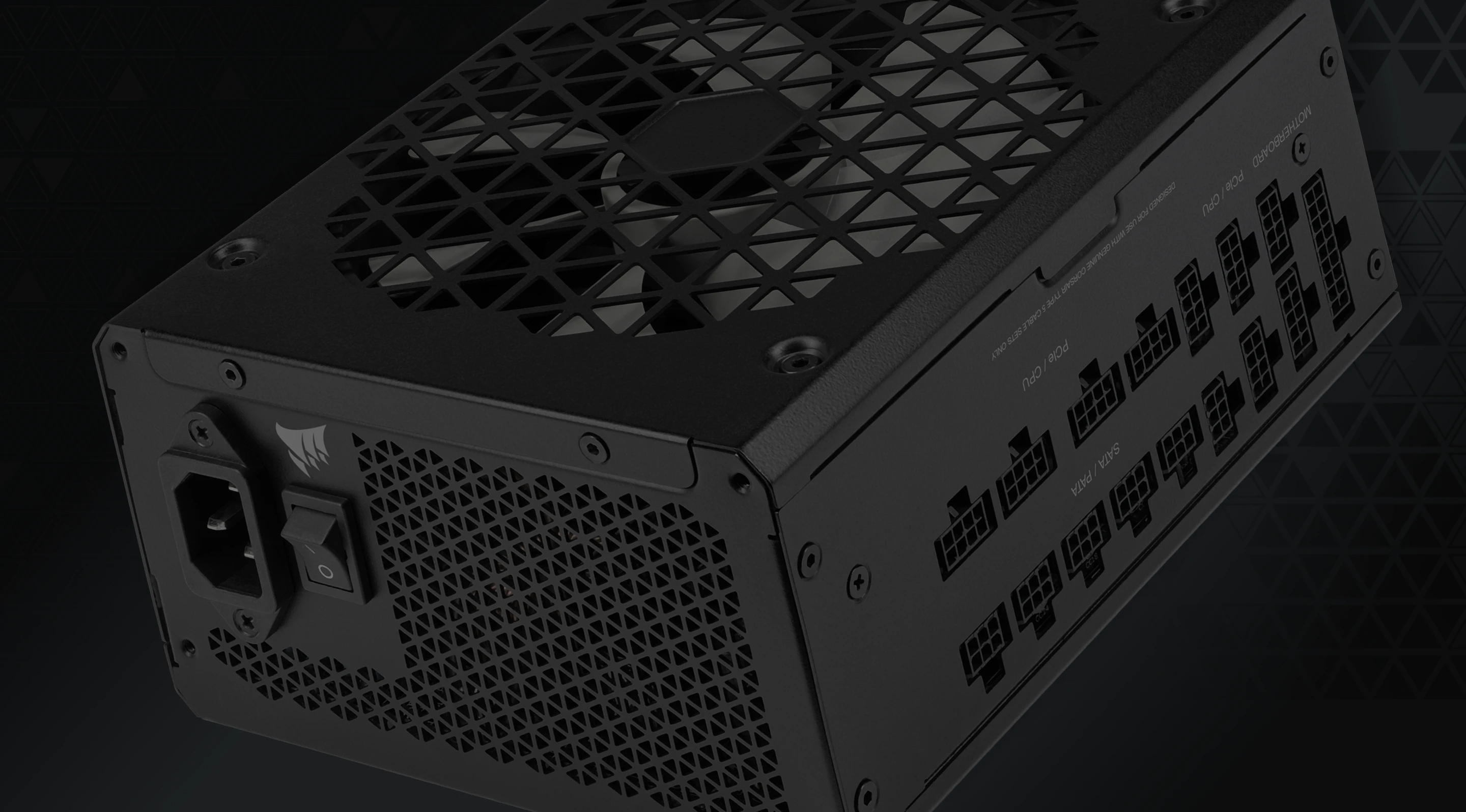 Fuente de poder Corsair RM1200X Shift 1200W Negro, 80 Plus Gold, ATX 3.1, Full Modular | CP-9020254-NA 14 Panel1 background