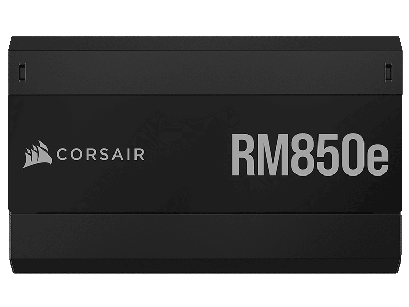 Primer plano de la fuente de alimentación CORSAIR RMe