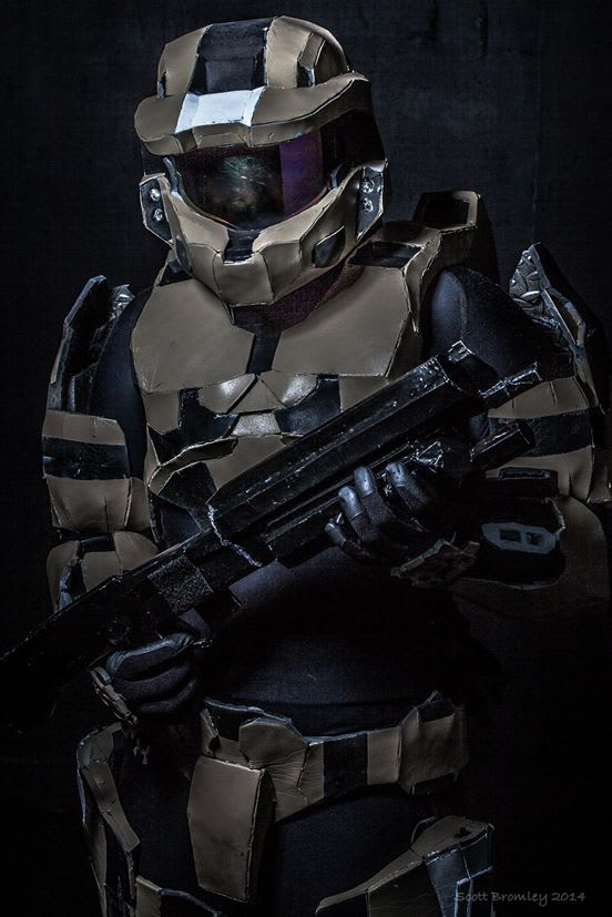 Agent York cosplay