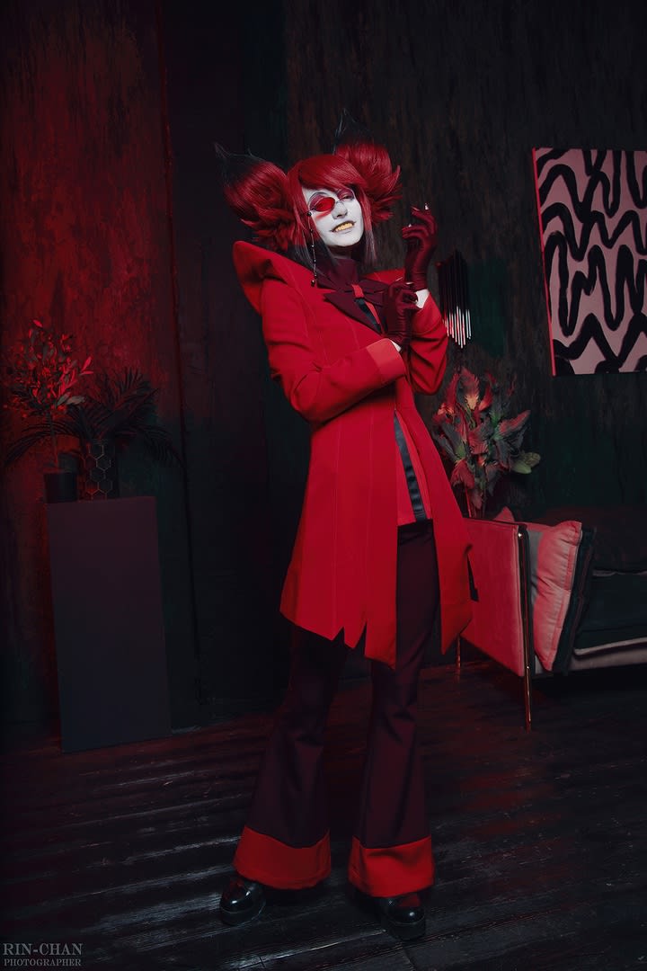 Alastor cosplay