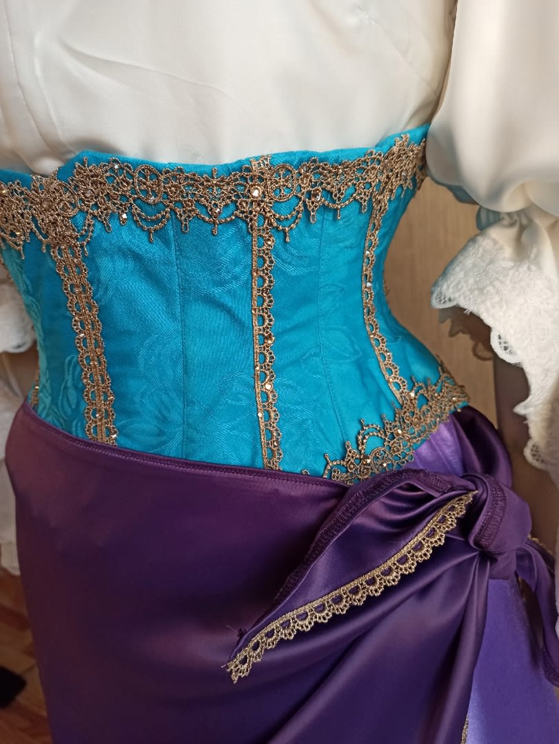 Esmeralda cosplay