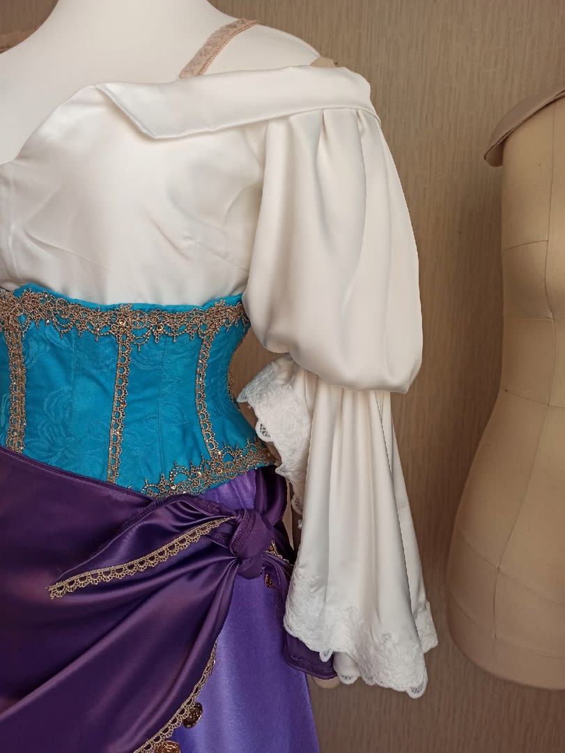 Esmeralda cosplay