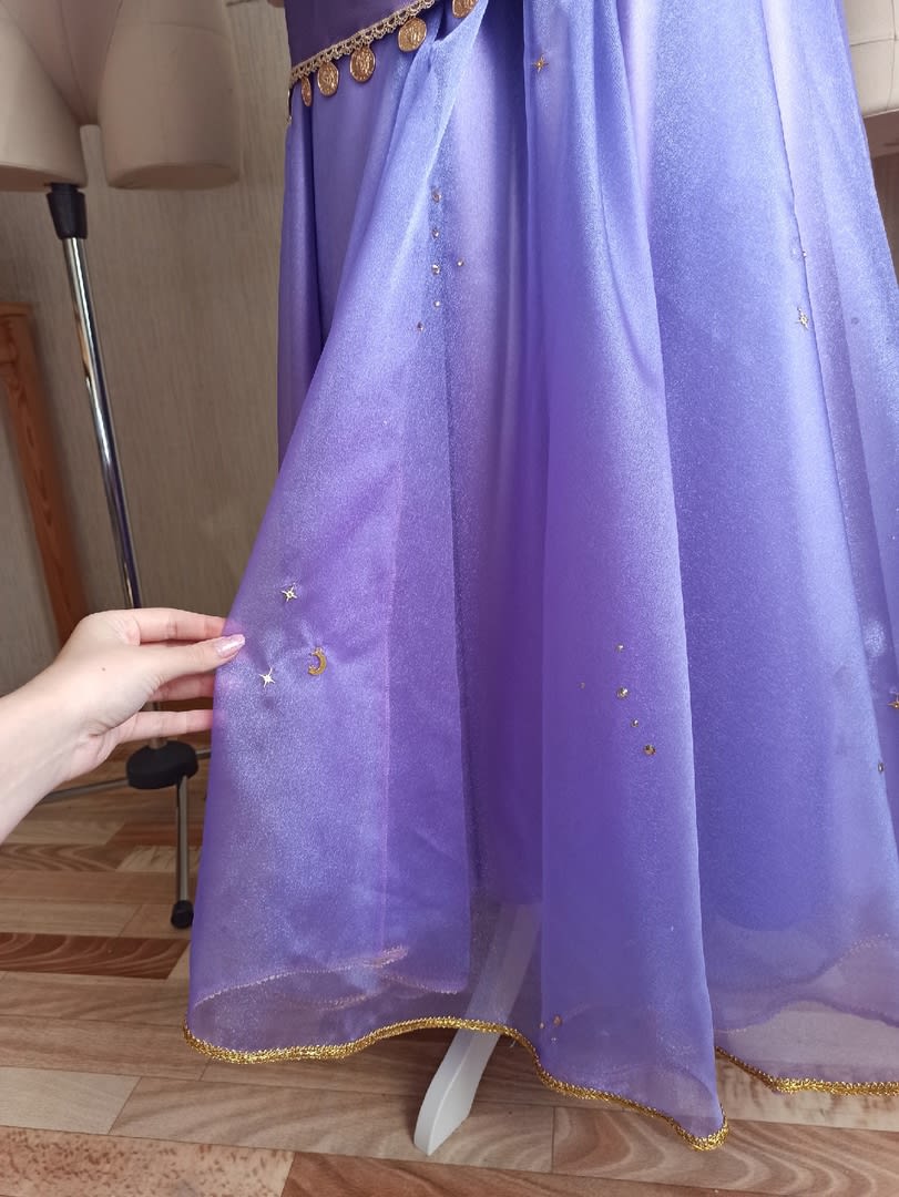 Esmeralda cosplay