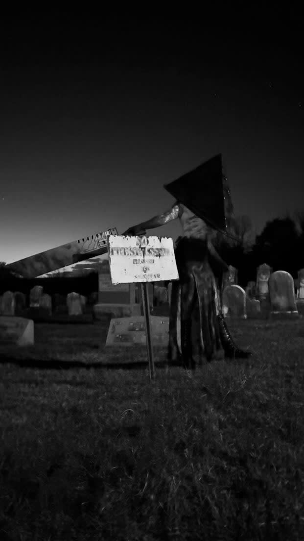 Pyramid Head cosplay