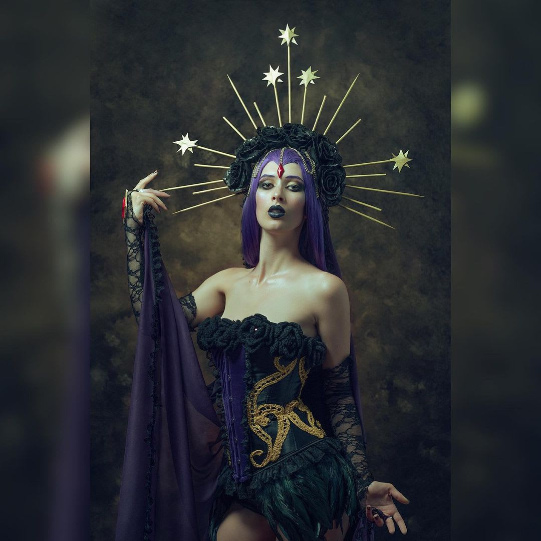 Baroque Raven cosplay