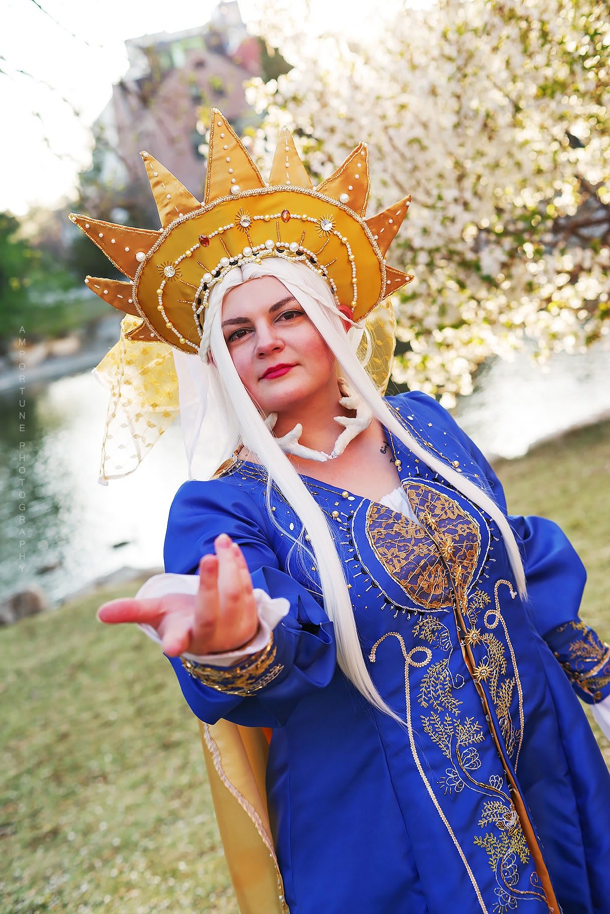 Alina Starkov Costume, headpiece | Coscove