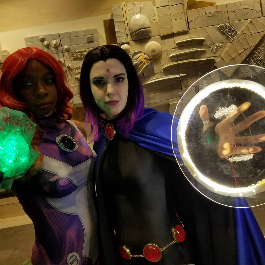 Raven cosplay