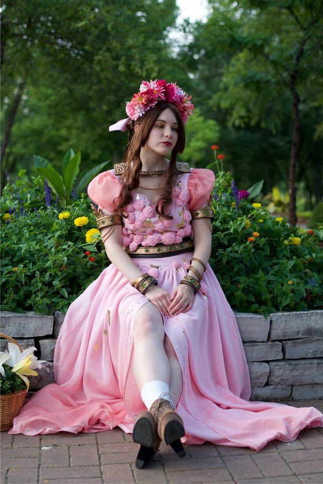 Coscove-this-stunning-hannah-alexander-inspired-aerith