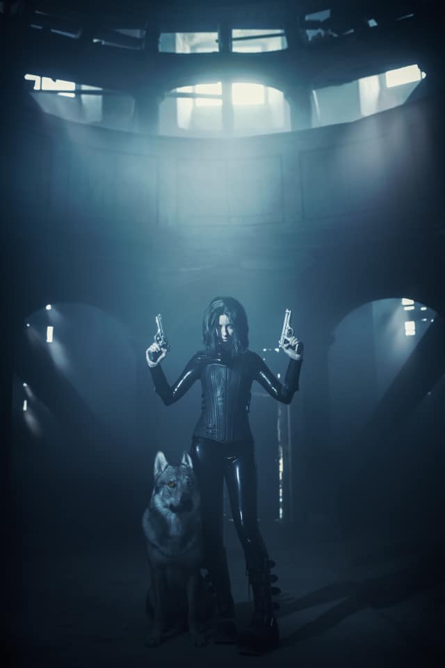 coscove-this-screen-accurate-selene-cosplay