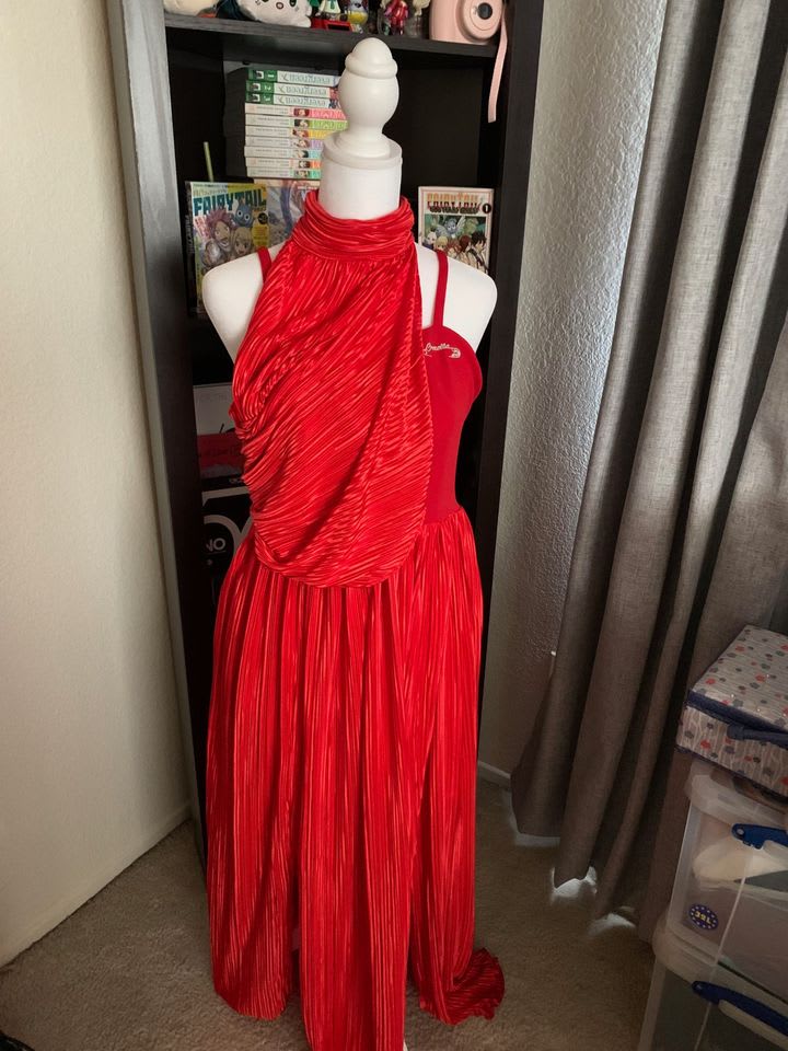 coscove-cruella-red-dress--40