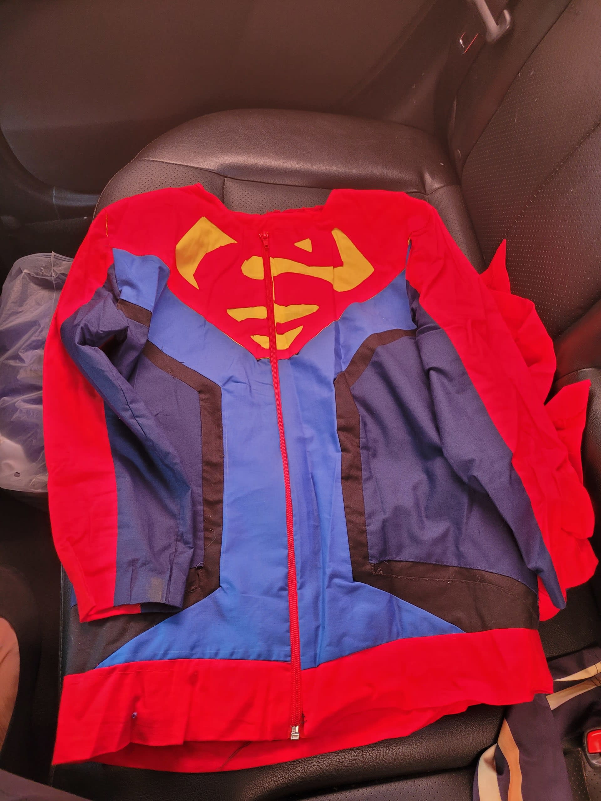 pixiepowered-supersons-jon-jacket-cosplay-fits