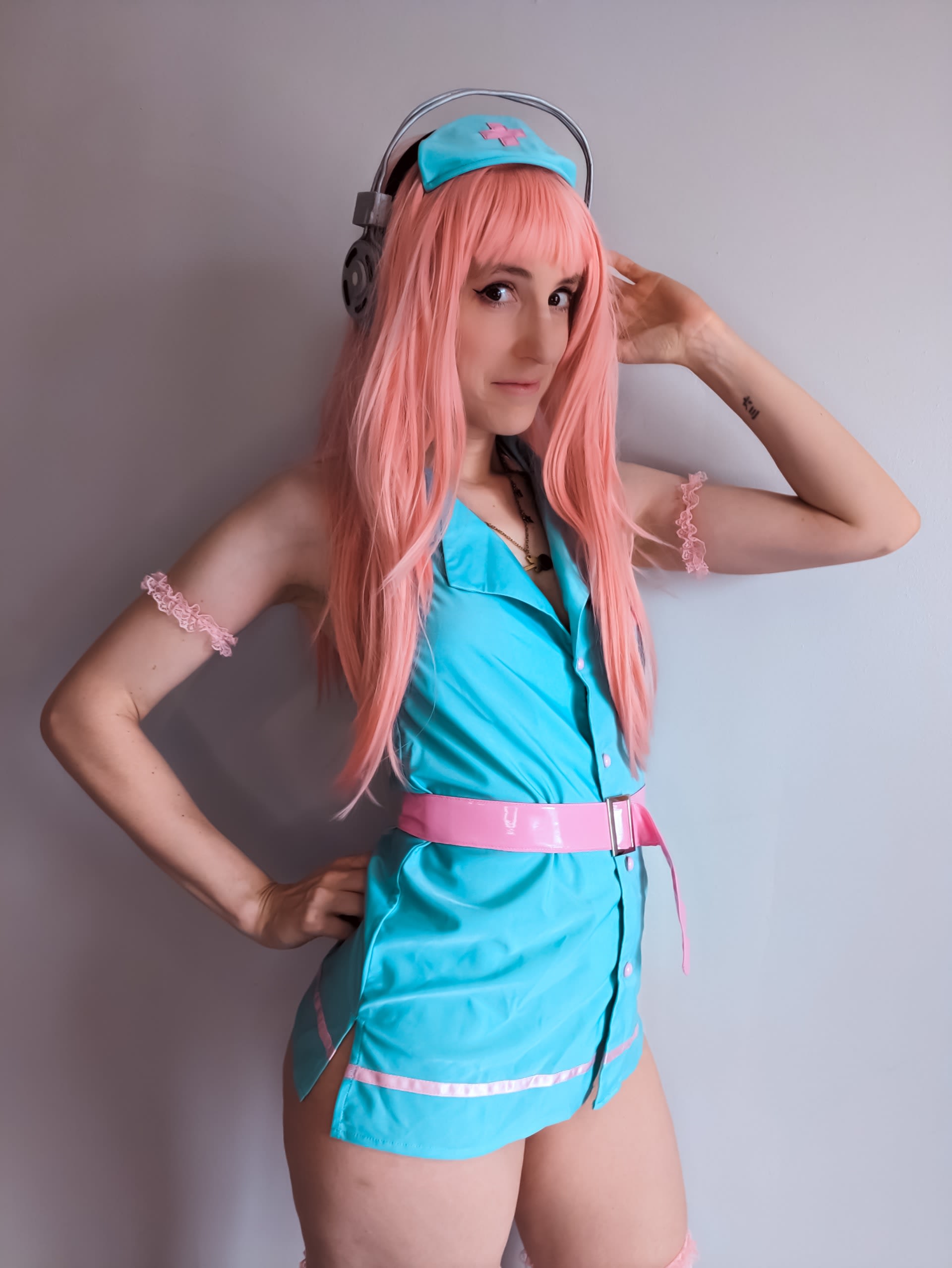 simakai-sexy-pastel-nurse-outfit-7