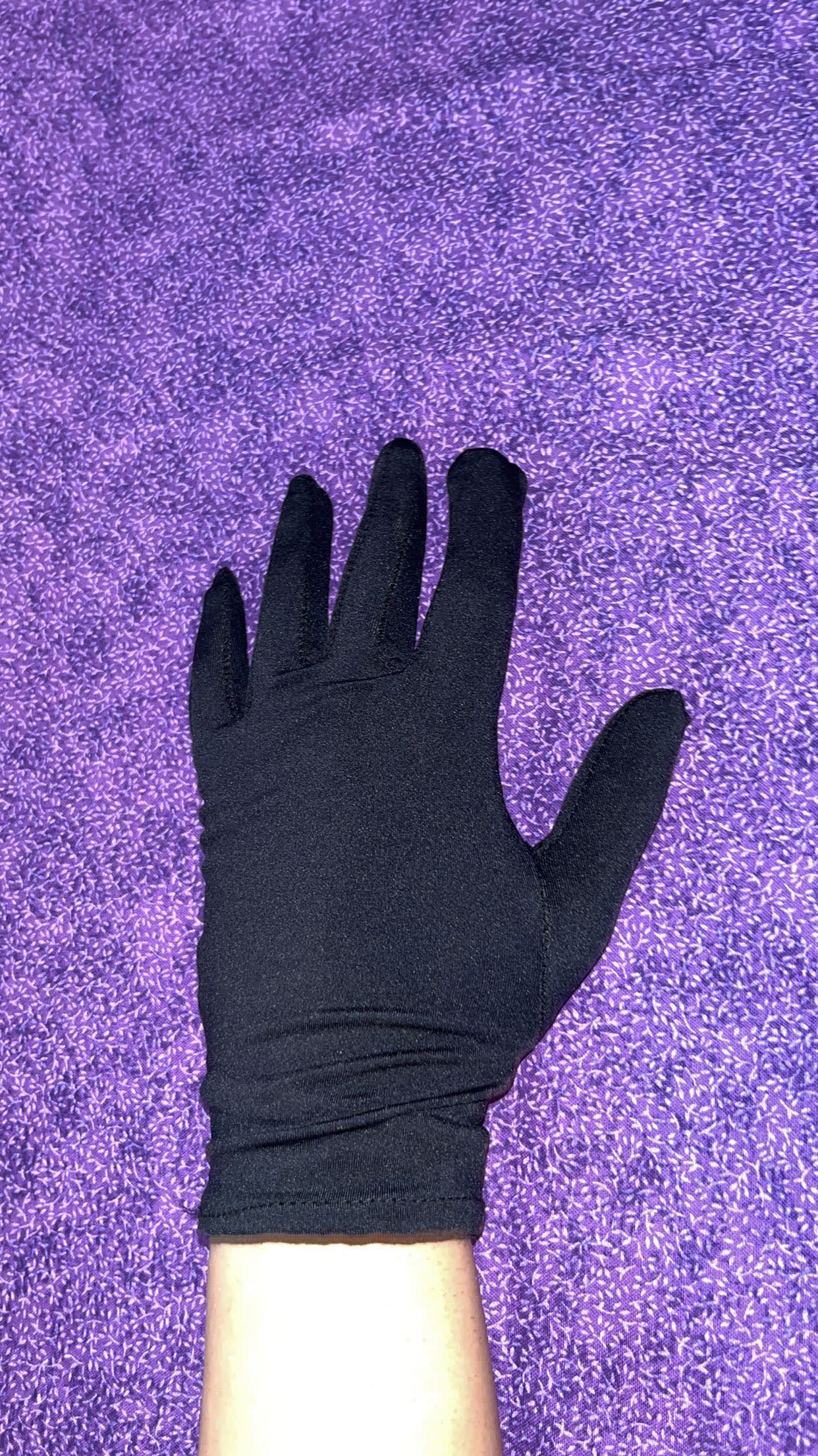 xxjjooxx-wrist-length-black-gloves-got